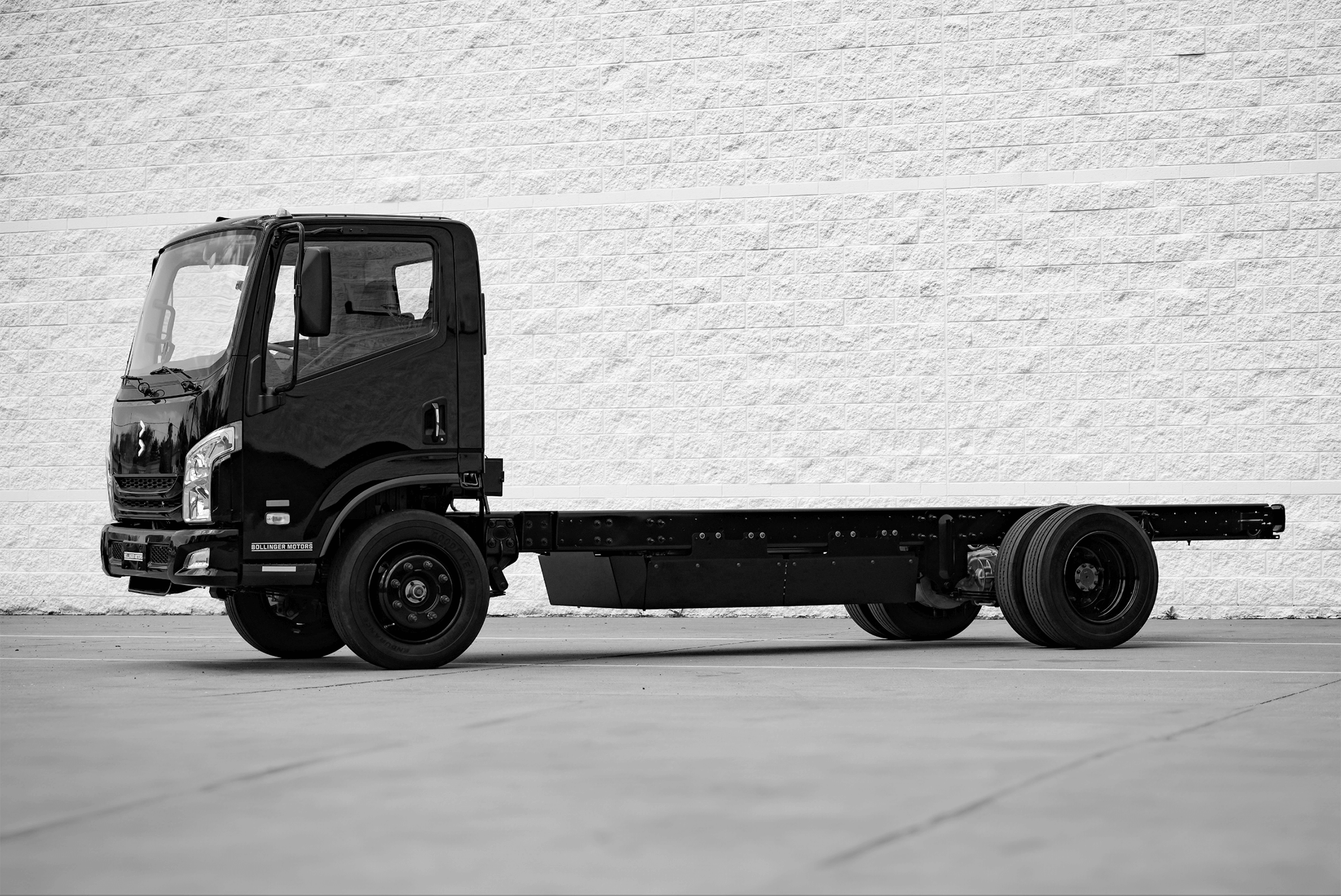 You are currently viewing Spencer Manufacturing Agrees to Purchase Bollinger Motors Bollinger B4 Chassis Cabs for Emergency Vehicle Upfits